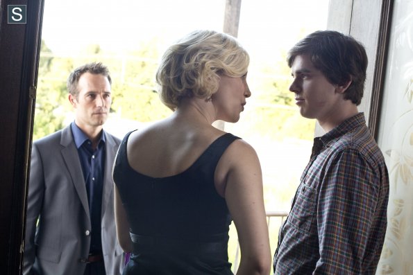 Review: Bates Motel 2.04 – “Check-Out”