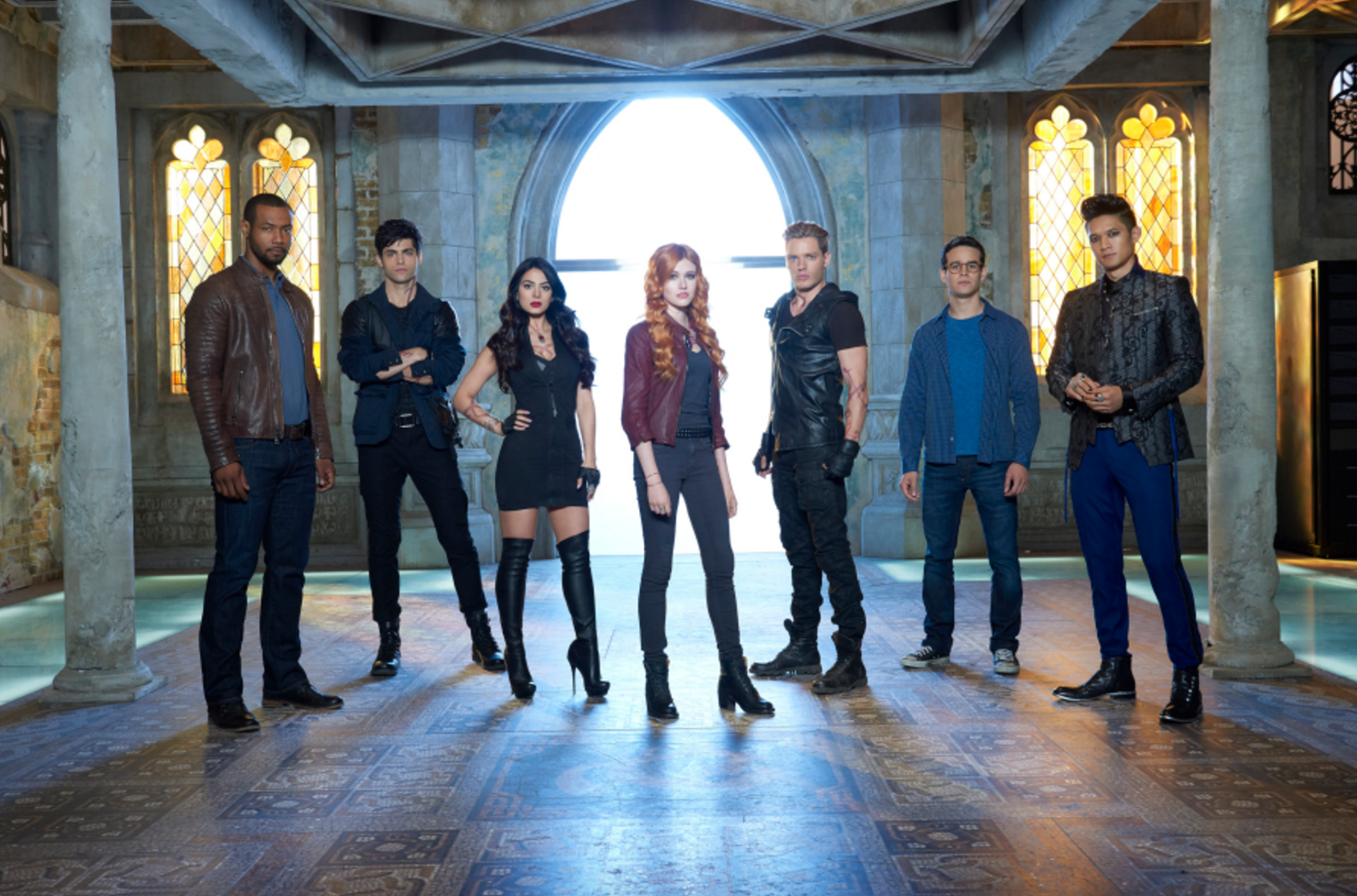 Shadowhunters 1.01- “The Mortal Cup”