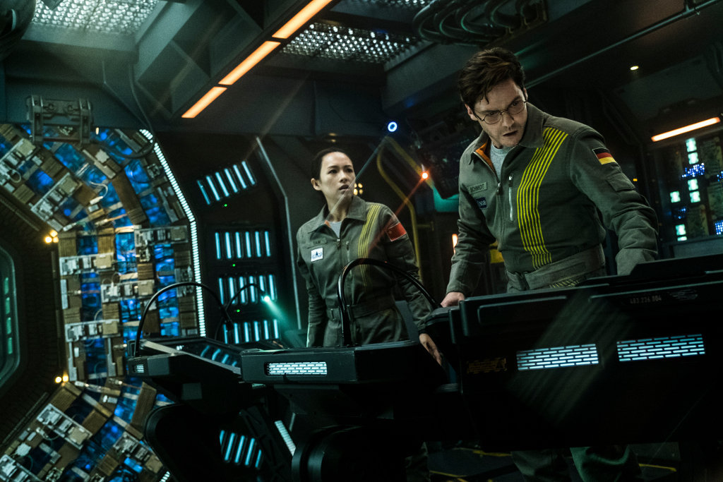 Hit Play This Weekend: THE CLOVERFIELD PARADOX